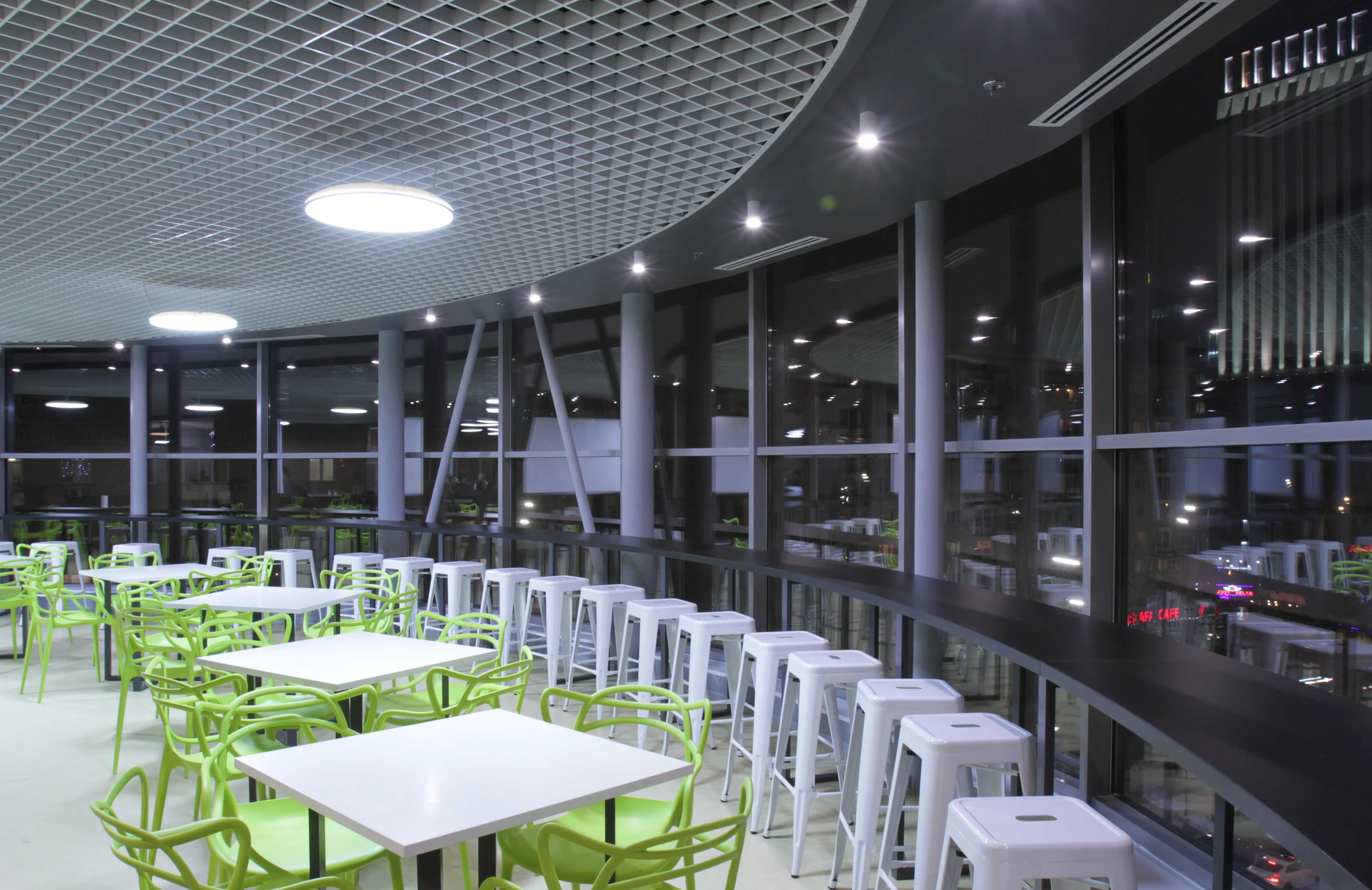 eclairage pour cantine d'école 